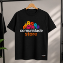 Camiseta Preta Comunidade Store com Estampa Logo Colorida